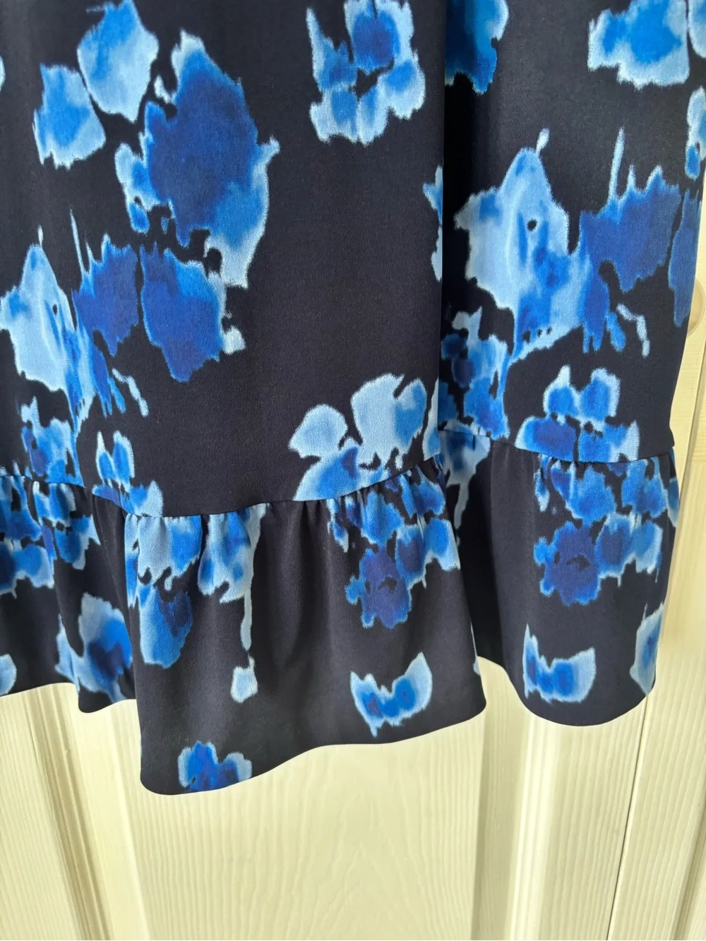 Michael Kors Blue Floral Sleeveless Shift Dress Ruffle Hem Tie Neck Size M - Picture 4 of 9